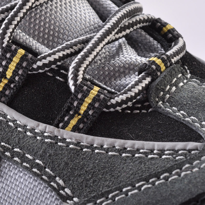 Obuwie ochronne ze stalowymi noskami S1P L-7160