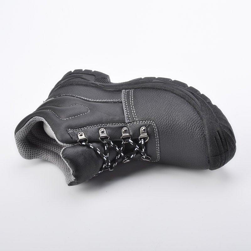 Obuwie ochronne marki ekonomicznej M-8392