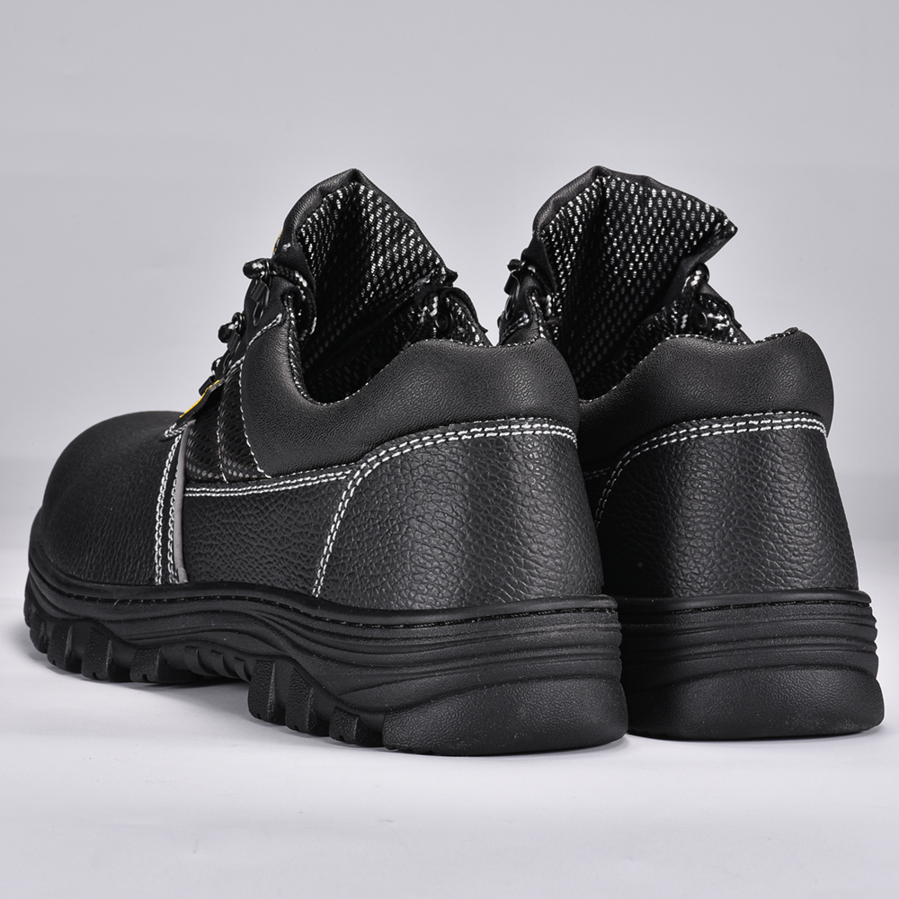 Olejoodporne obuwie robocze na stację benzynową L-7222RB